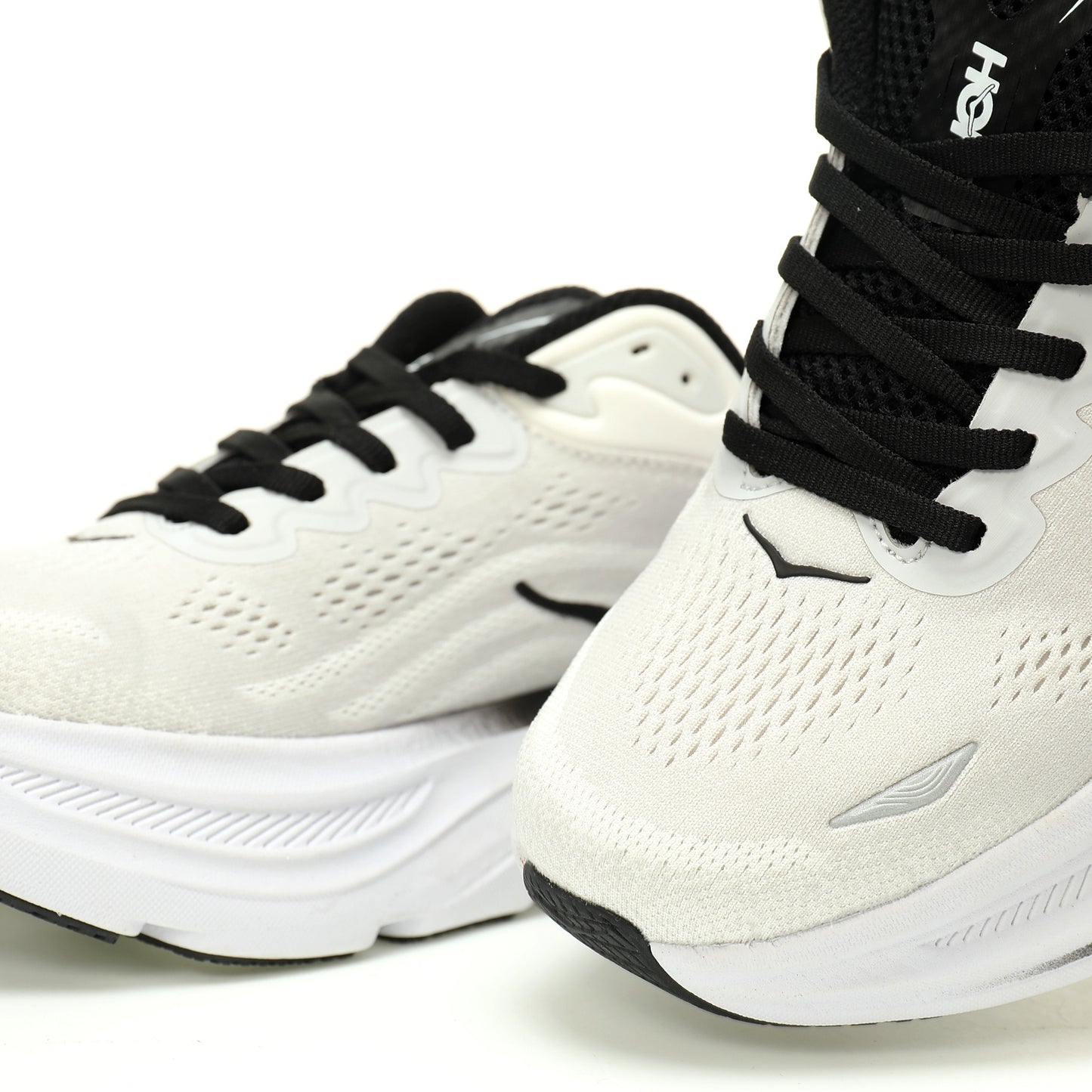 HOKA One One Clifton 9  White / Black
