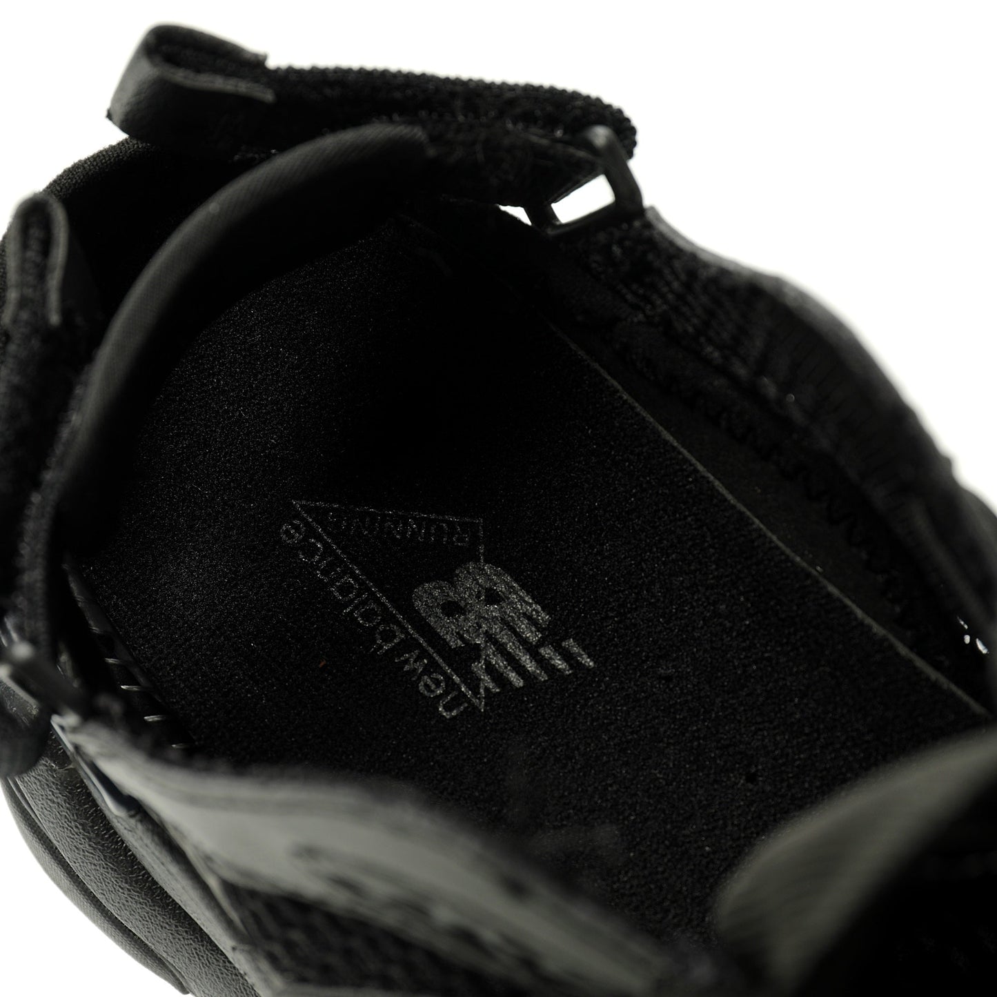 New Balance U9060 Sneaker  Mesh surface / Black