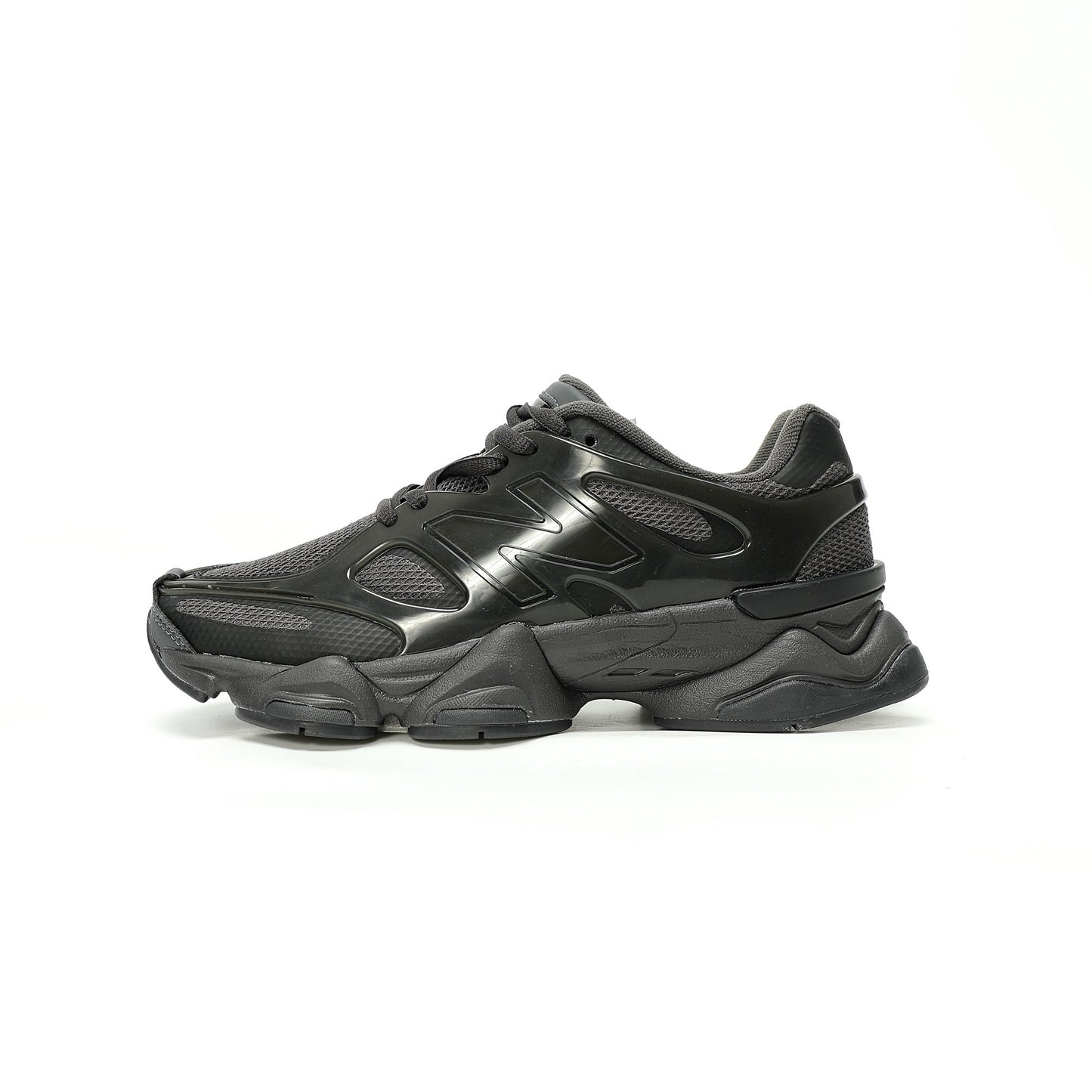 New Balance 9060 Sneaker    TPU / Black