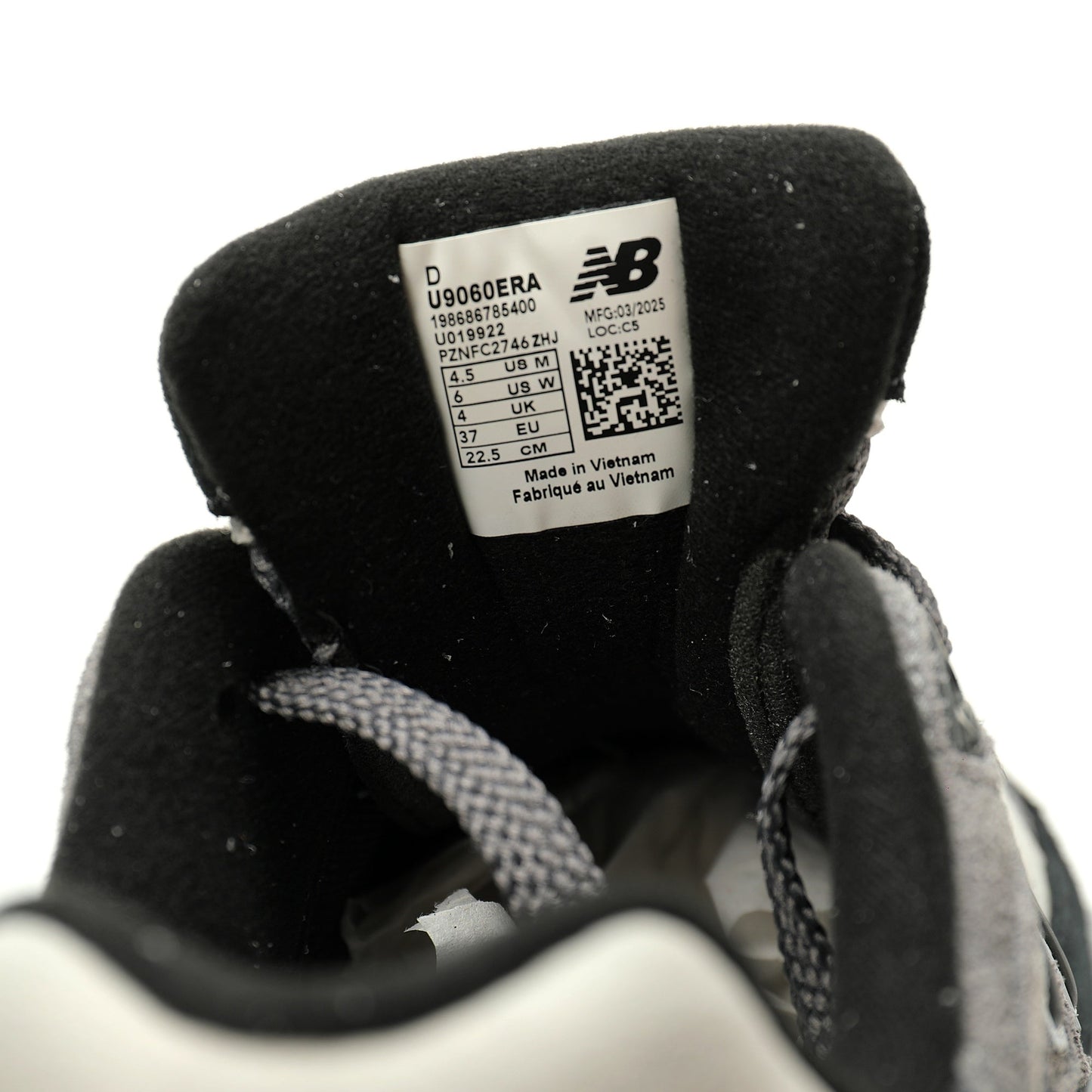 New Balance 9060 Sneaker   Black/Grey