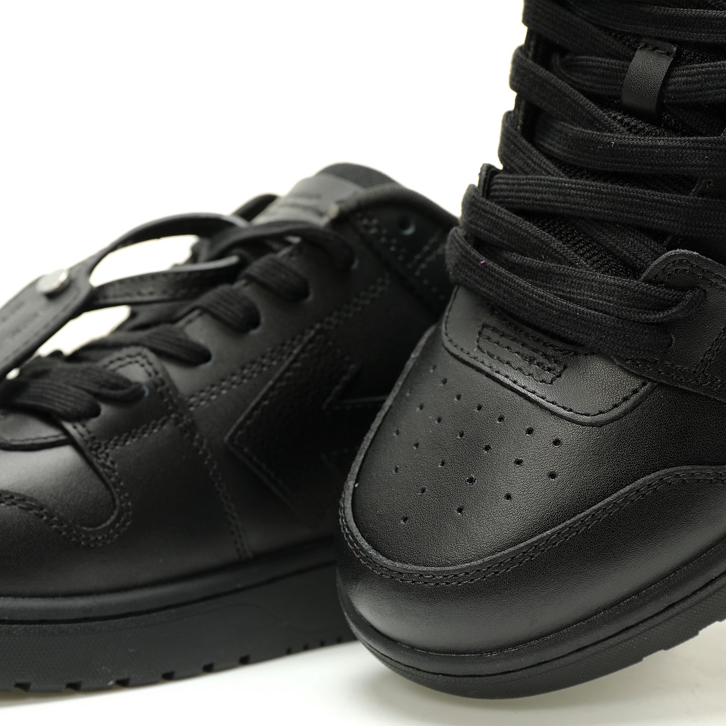 Off-White™ "Out Of Office" OOO Sneaker   Black